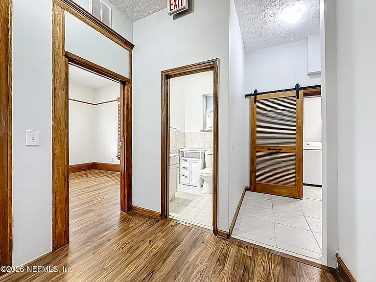 138 E Duval St — Photo 29