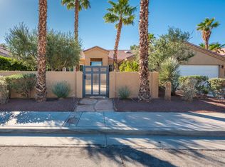 1061 E Via San Dimas Rd, Palm Springs, CA 92262