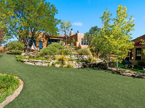667 Gonzales Rd, Santa Fe, NM 87501