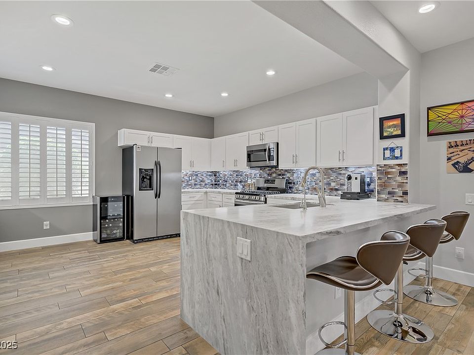 1st image of 11249 Revelry Ln