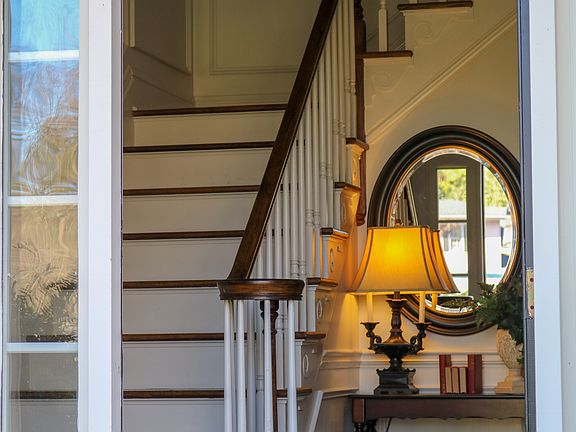 House Foyer Entrance