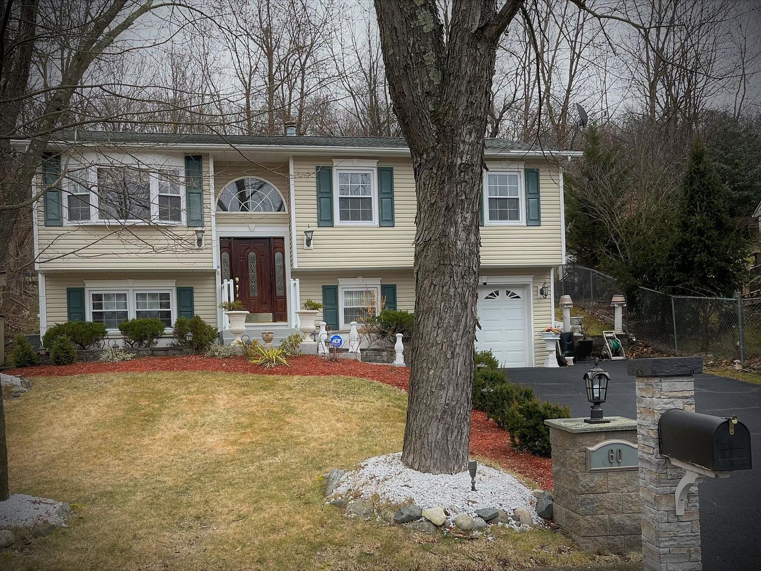 60 Lincoln St, Sloatsburg, NY 10974 Zillow