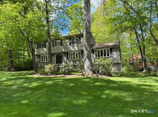 1 Fairfield Lane, Simsbury, CT 06070