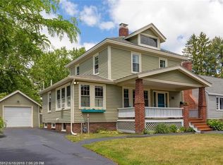 32 Dennett St, Portland, ME 04102