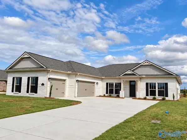 1115 Maplehurst St, Decatur, AL 35603