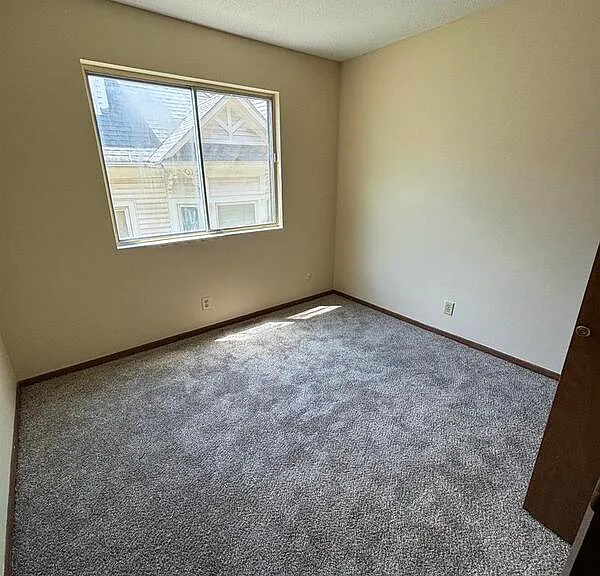4609 Bancroft Ave #5 — Photo 6