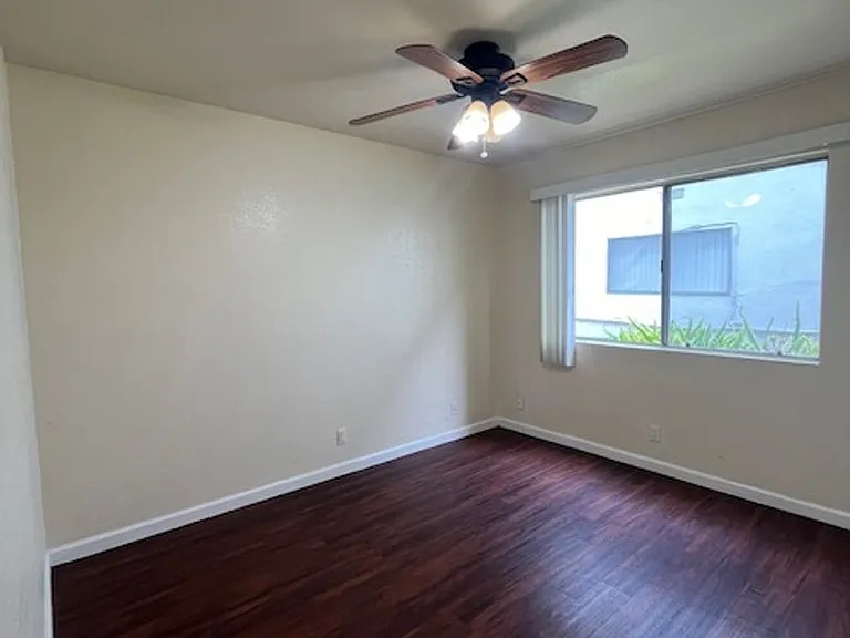 320 W Canon Perdido St #6 — Photo 3