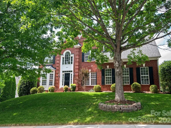 6803 Augustine Way, Charlotte, NC 28270