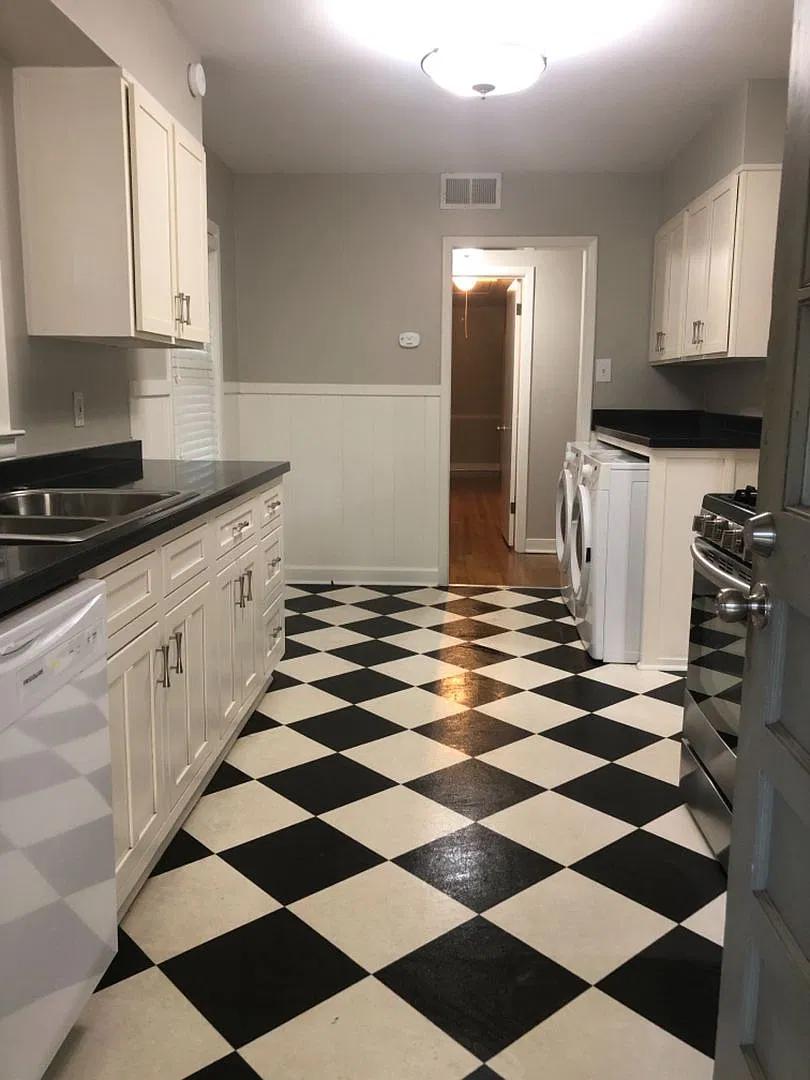5254 Laurie Lane — Photo 3
