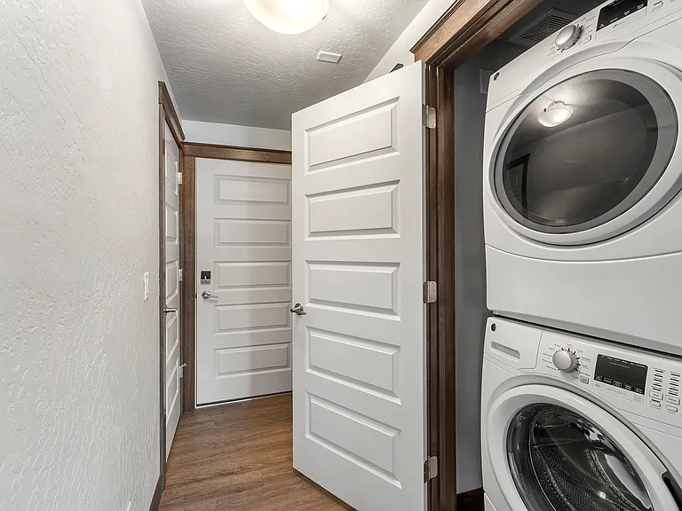2BR, 2.5BA -744 SF