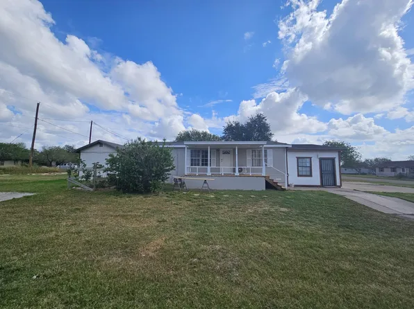 302 E Bessie St, Hebbronville, TX 78361