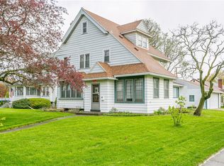 1112 N Winton Rd, Rochester, NY 14609