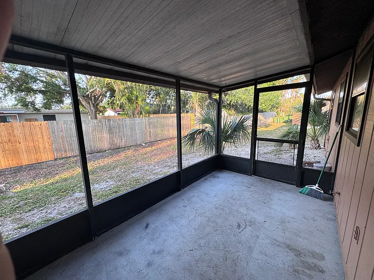 428 N Jefferson Ave — Photo 11