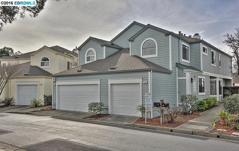 1st image of 34 Oak Park Dr