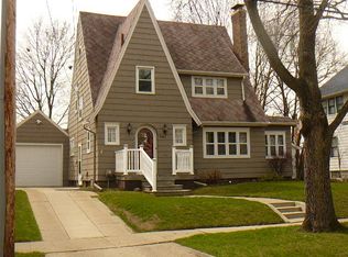 1205 Hamlin Pl, Jackson, MI 49201