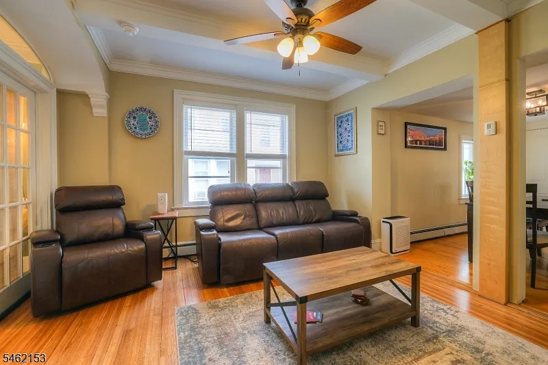2 bed, 1.0 bath, $2,400 — Photo 3