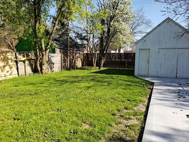 8054 Republic Ave — Photo 3