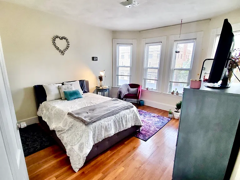 40 Forest St #3 — Photo 10