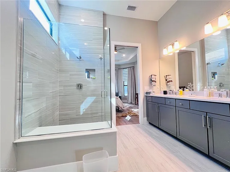 9124 Raintree St — Photo 17