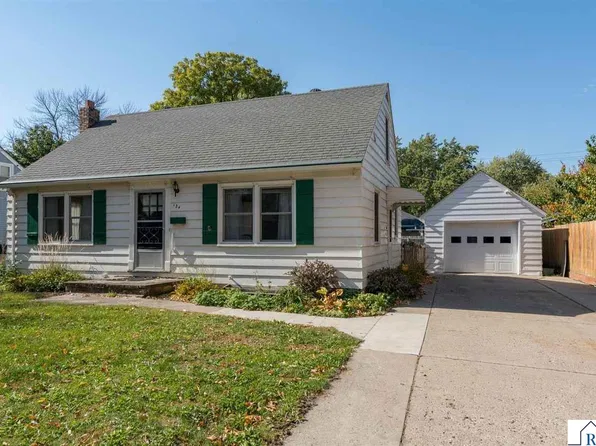 124 Thayer Ave, Mankato, MN 56001