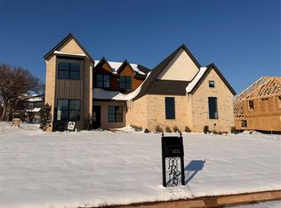 8201 Amber Ridge Dr, Edmond, OK 73034