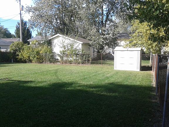 4th image of 3228 W 76th Pl