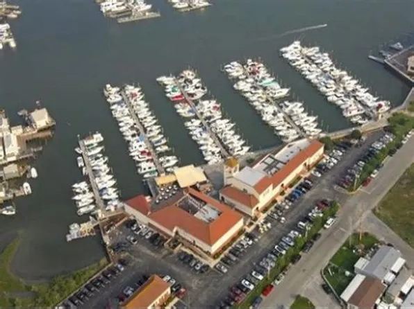 5100 Shawcrest Rd, Wildwood, NJ 08260