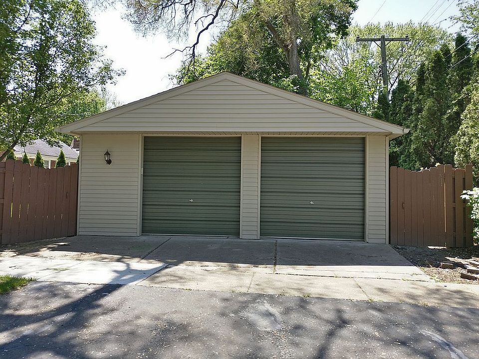 2nd image of 9839 Ingram St