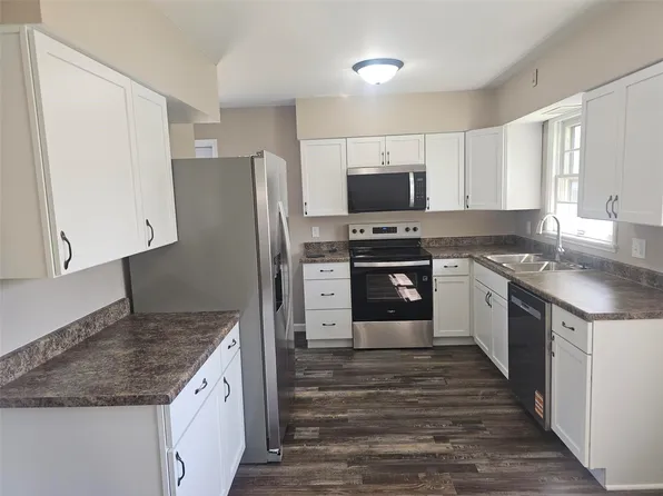 1118 Brockman Dr SE, Cedar Rapids, IA 52403
