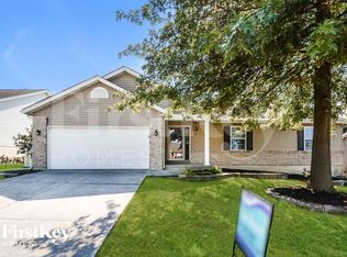 1703 Fairview Farms Cir, Wentzville, MO 63385