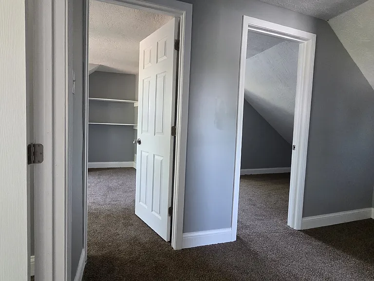 13818 Courtland Ave — Photo 7