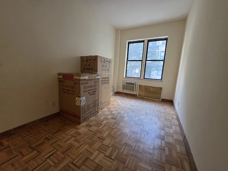 515 E 81st St #1Z — Photo 1