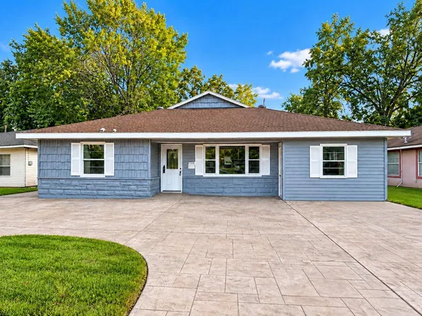 1110 Lafferty Rd, Pasadena, TX 77502