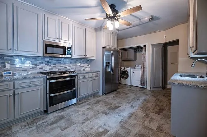 3301 Howard Ave — Photo 13