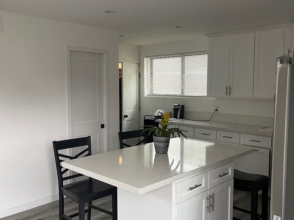 1st image of 6614 Sylvia Ave