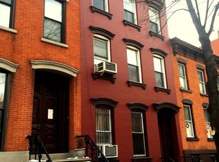 176 N 6th St, Brooklyn, NY 11211