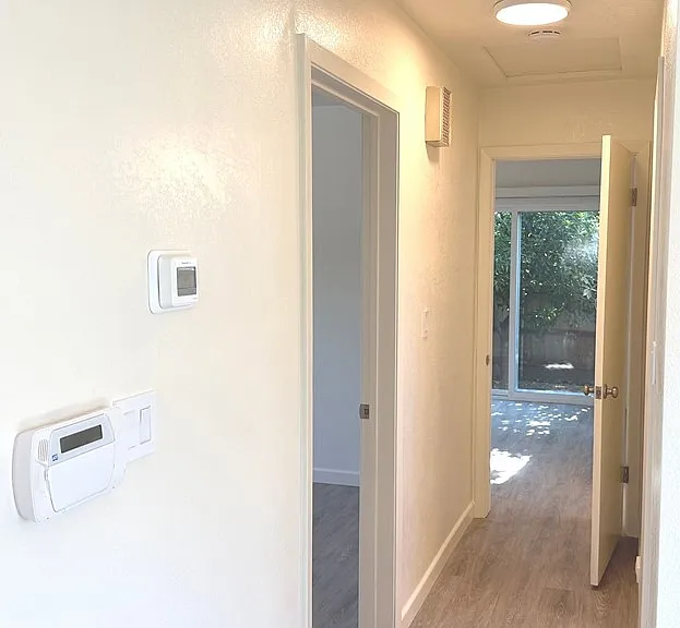 24450 University Ave — Photo 9