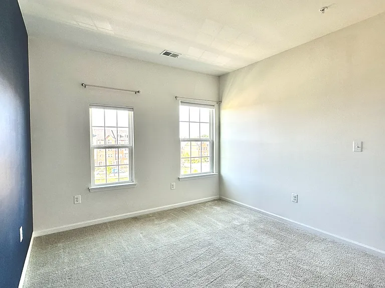 5312 N Center Dr — Photo 6