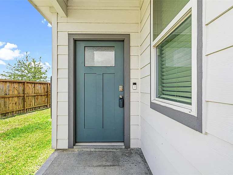 12566 Fleet River Rd — Photo 4