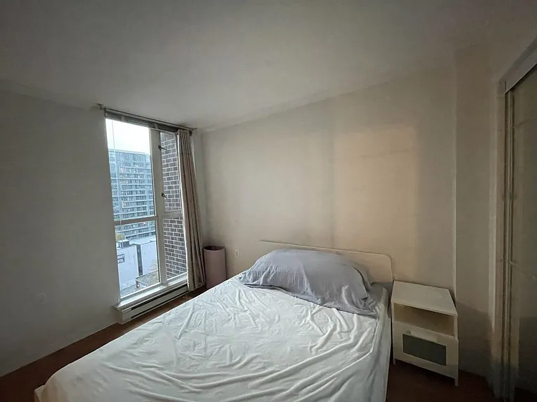 1068 Hornby St #1607 — Photo 13