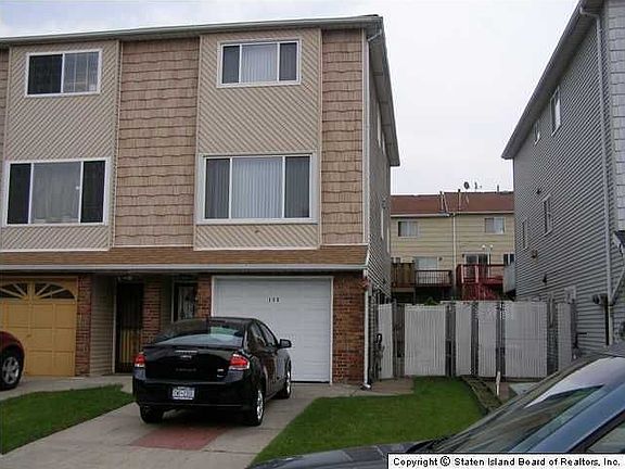 5th image of 135 Amity Pl