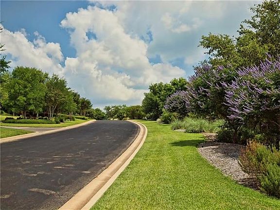 5th image of 8004 Chalk Knoll Dr