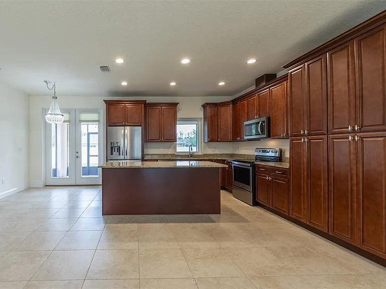 35 Edge Ln — Photo 9