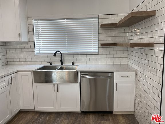 3rd image of 1811 W 36th St