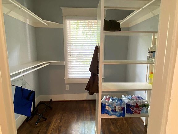 2nd image of 520 Sul Ross St
