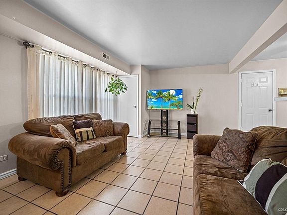 3rd image of 1372 S Glen Cir APT A