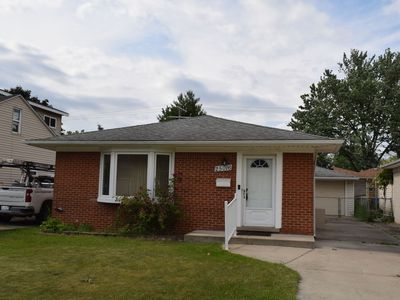 25016 Hass St, Dearborn Heights, MI, 48127
