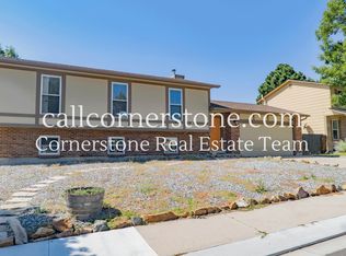 237 Saddlemountain Rd, Colorado Springs, CO 80919