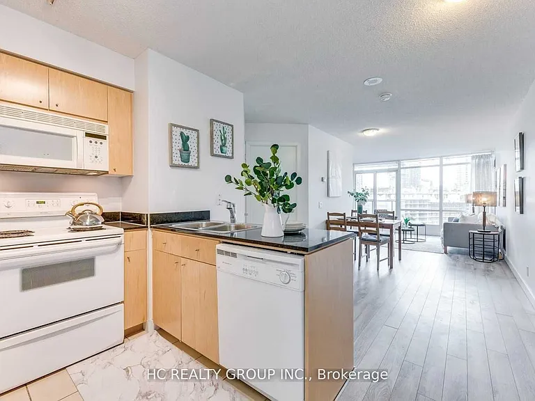 361 Front St W #1207 — Photo 9