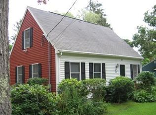 31 Salt Works Rd, Buzzards Bay, MA 02532